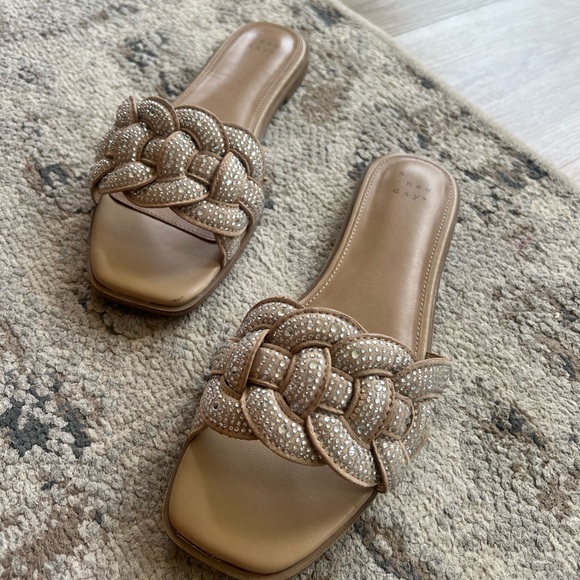 A New Day Women's Tan Slide Sandals - Picture 2 of 4